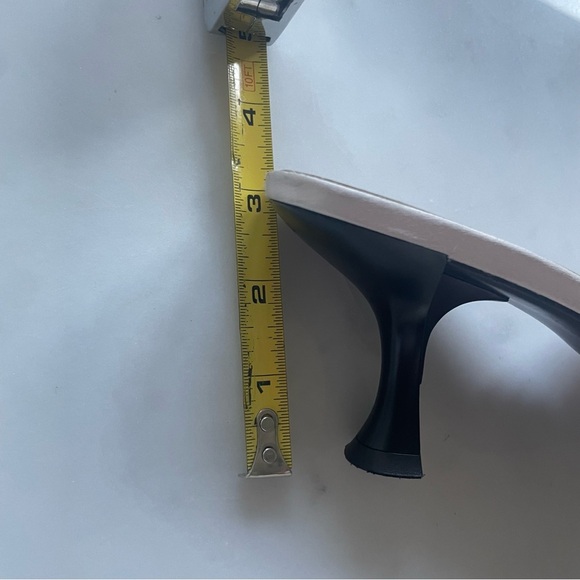 Vintage Prada Satin Mules White Black Bows 38.5 Square Toe Pumps Heels Slip On - Picture 8 of 12